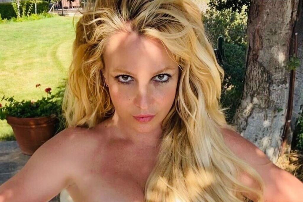Britney Spears Topless Instagram
