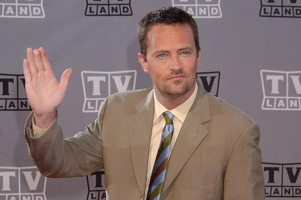 matthew perry accident hand