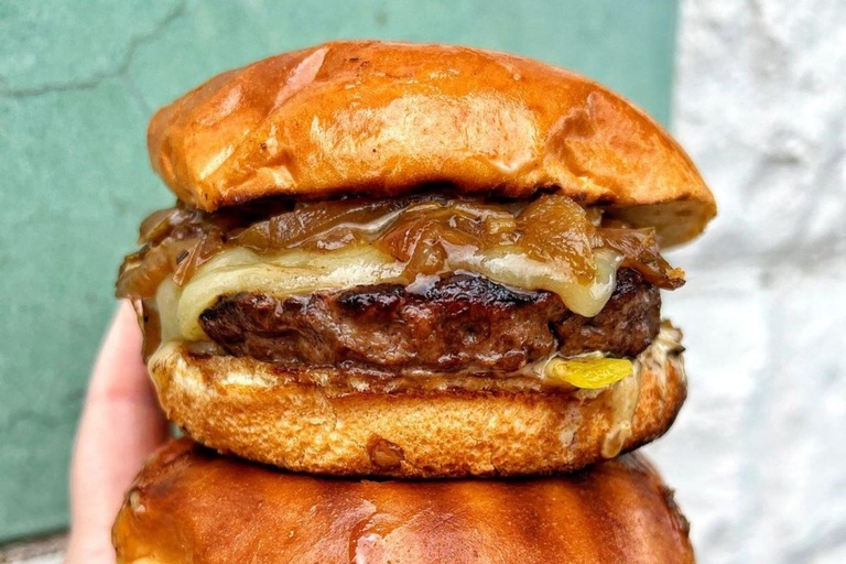 cheeseburger instagram influencers foodie