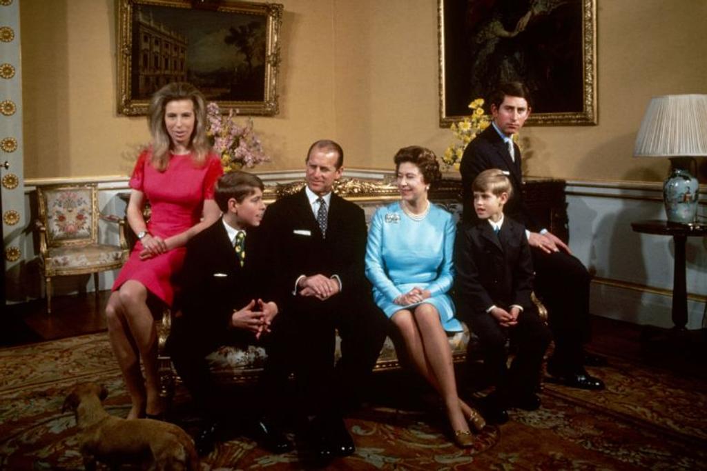 Royal Family Portrait Queen